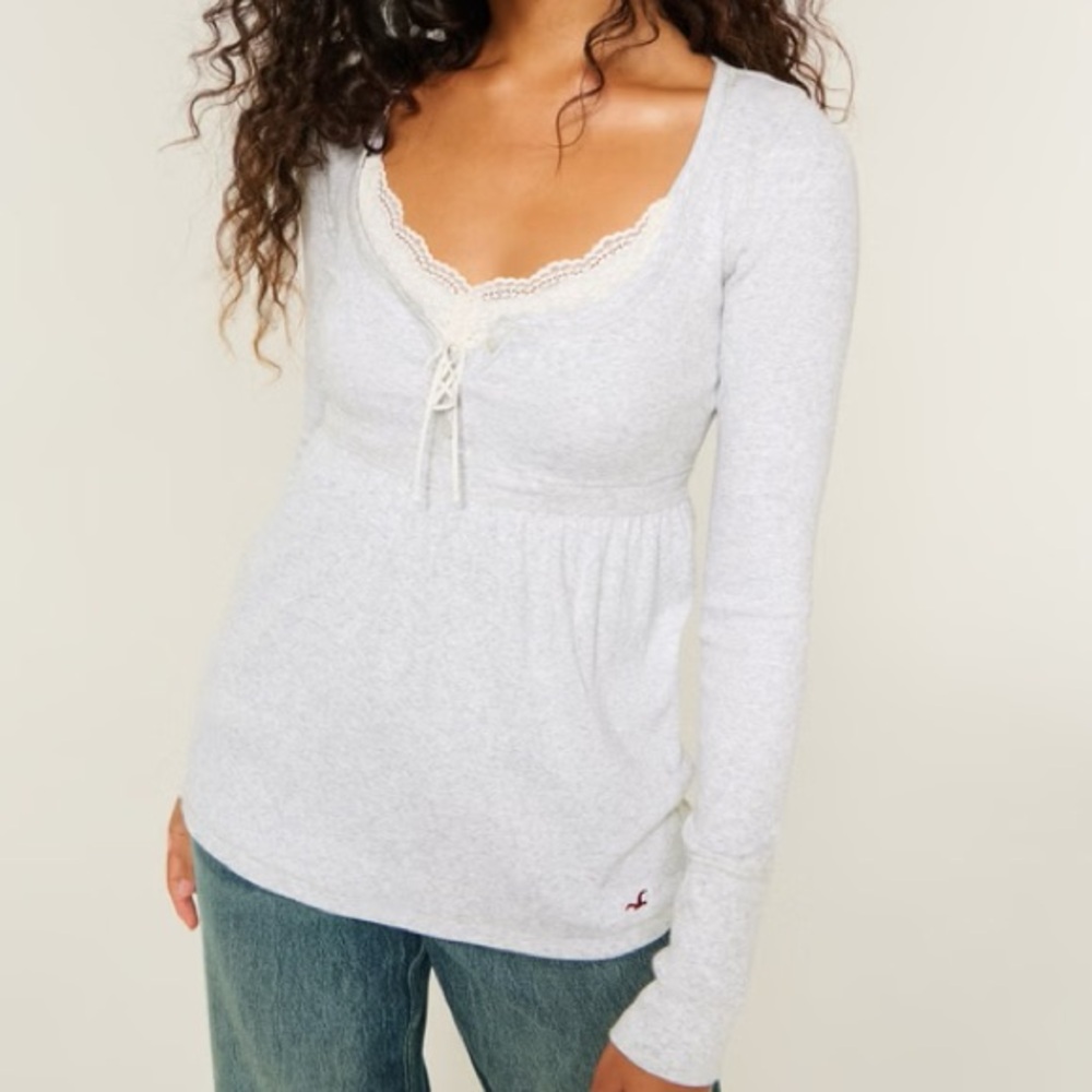 Hollister Gray Easy Tie Back Henley Baby Doll Top Longsleeve Women’s Medium NWOT